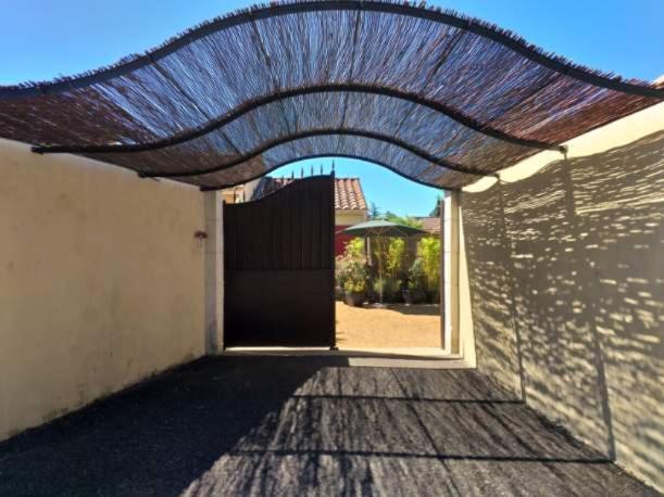 Lou Bagnou Mi-Clos Bagnols-sur-Cèze Zewnętrze zdjęcie